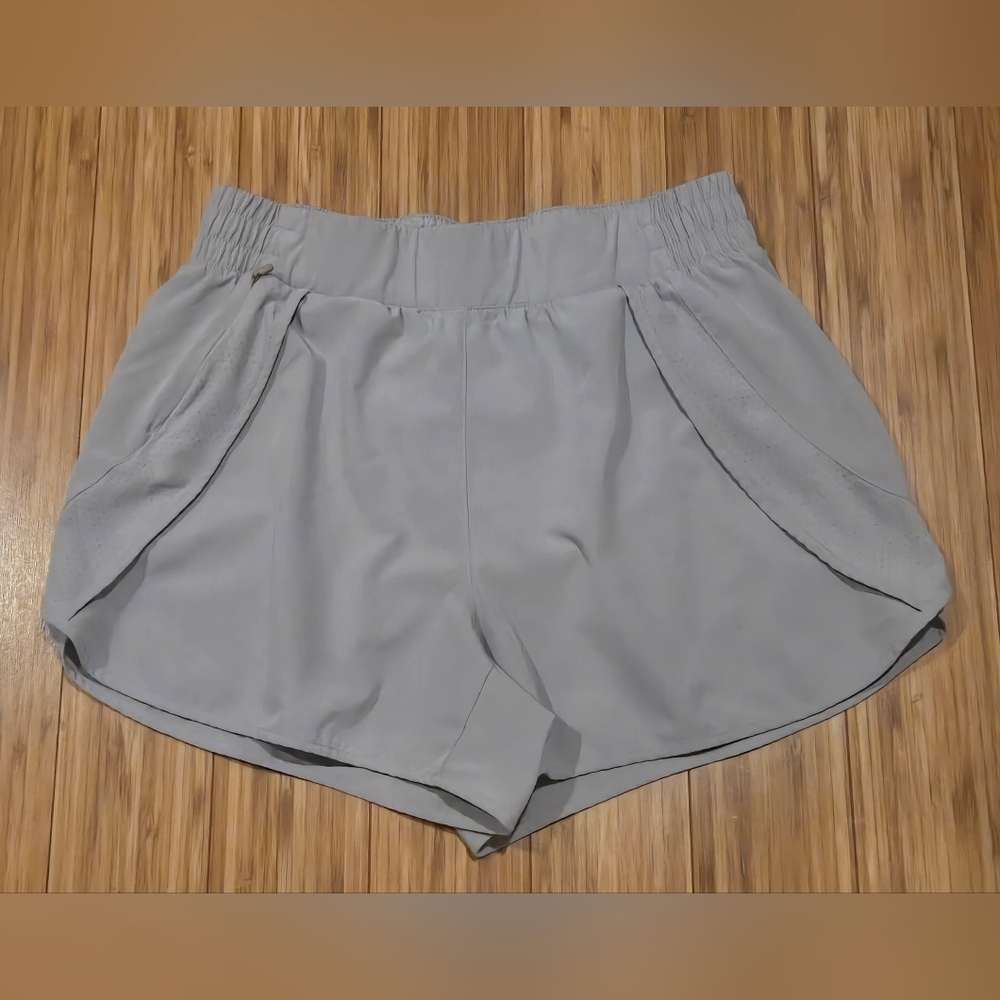 NWOT Avia Activewear Women's Gray Shorts